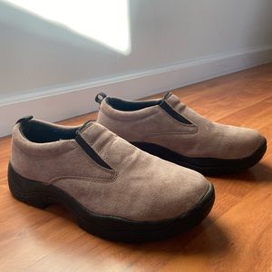 Tan Suede Slip-On Comfy Walking Shoes Womens Size 9H